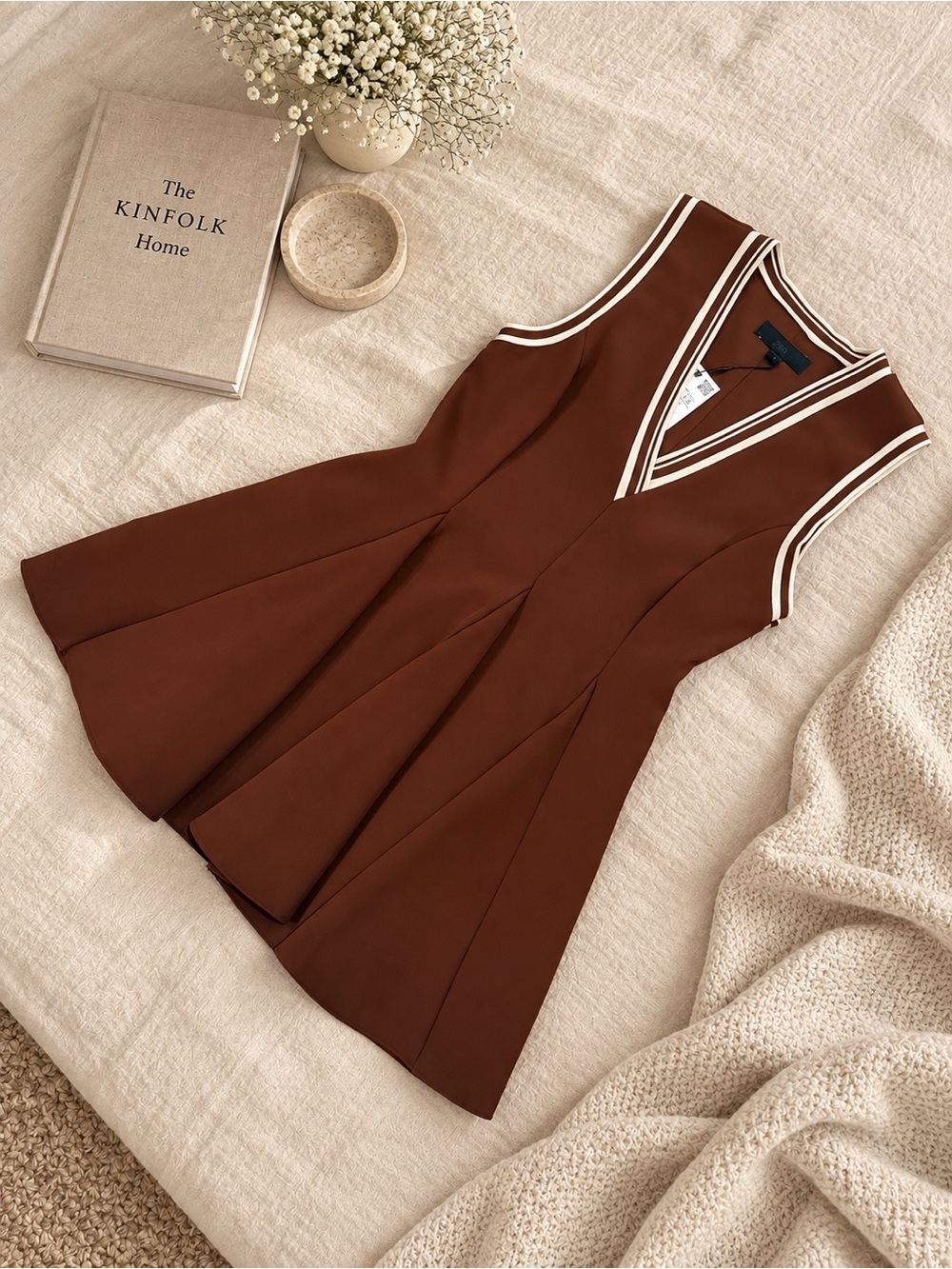 Zara Women's Brown Sleeveless V-Neck Pleated Dress
